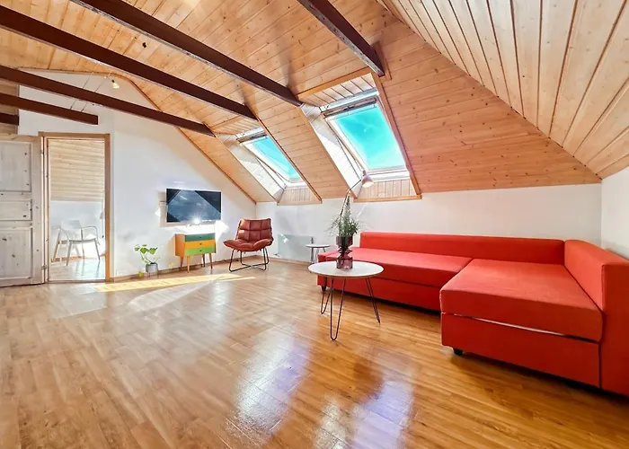 Апартаменты Scenic Escape - Loft 33