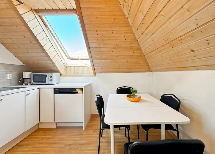 Scenic Escape - Loft 33 Апартаменты *