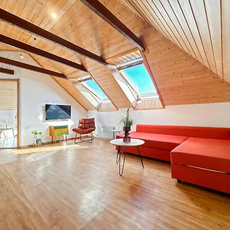 Scenic Escape - Loft 33 Διαμέρισμα